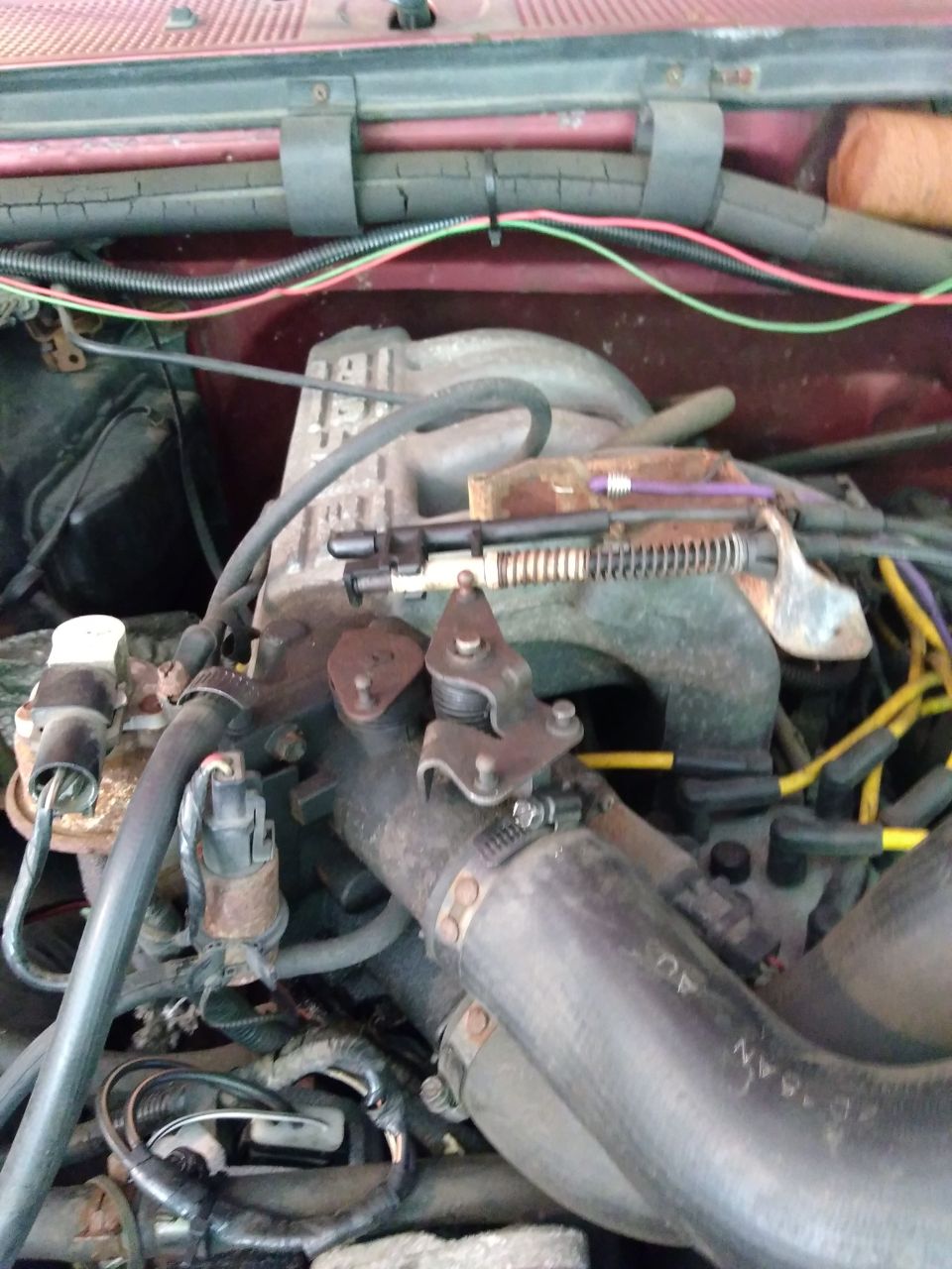 1992 Ford F-150 engine bay, throttle body, intake manifold, hoses, wires