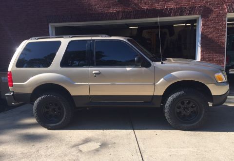 2003 Ford Explorer photo