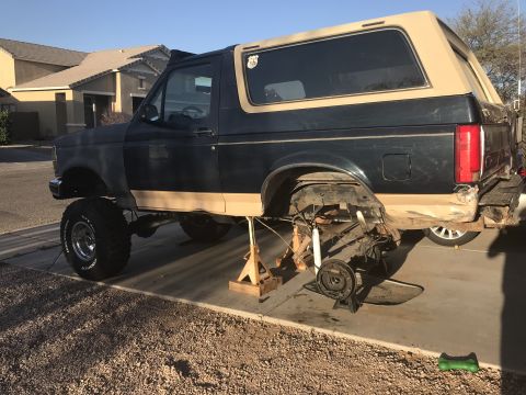1991 Ford Bronco photo
