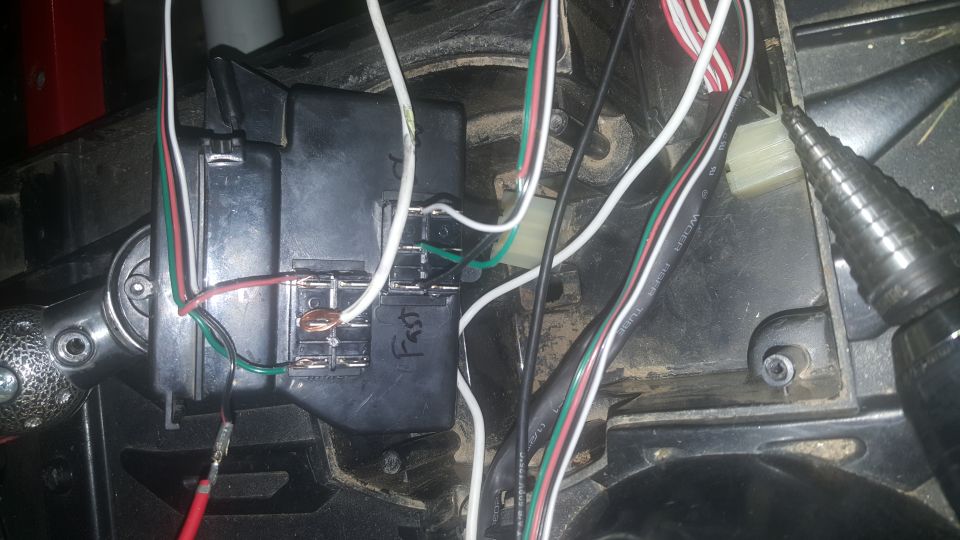Wiring harness and fuse box with handwritten 'Fast' label