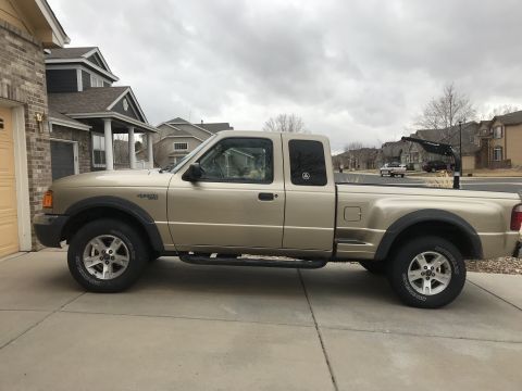 2002 Ford Ranger - Side view