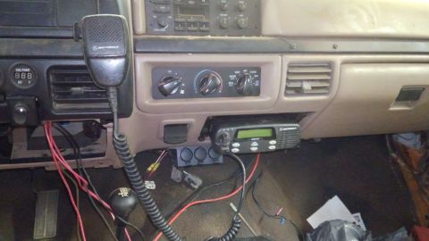 1996 Ford Bronco - Here's how it looks fully installed. I also took a the wires going to the cigarette lighter and installed 3 12v outlets.