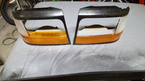 1995 Ford Bronco - Once its off the truck, disassembly of the headlight trim and blinker housing is very easy. The housings came off before prep and paint, an…