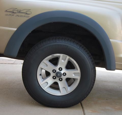 2002 Ford Ranger - right rear in original drum brake setup