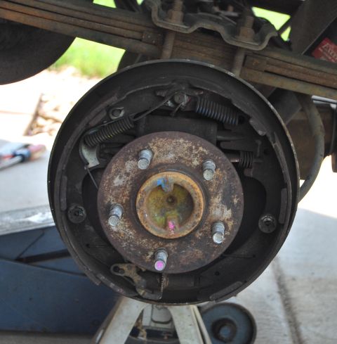 2002 Ford Ranger - right rear with drum removed