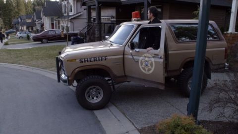 1996 Ford Bronco - Wayward Pines - series