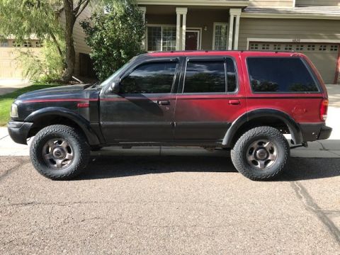 2000 Ford Explorer