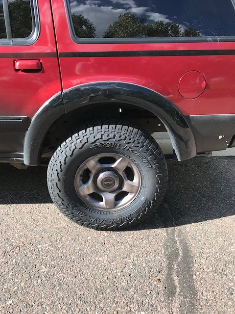 2000 Ford Explorer