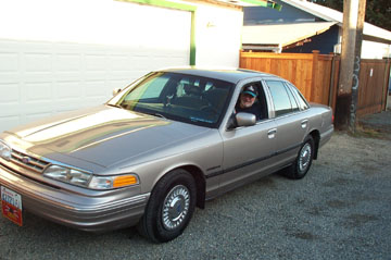 1995 Ford Crown Victoria - 95 CVPI Side