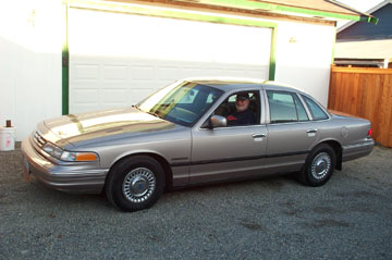 1995 Ford Crown Victoria - 95 CVPI Side 2