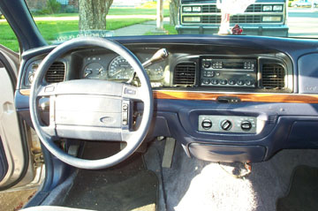 1995 Ford Crown Victoria - 95 CVPI Dash