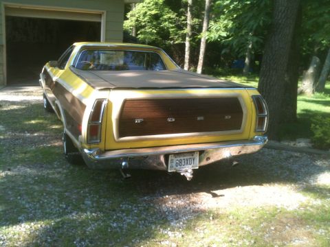 1973 Ford Ranchero - Rear View