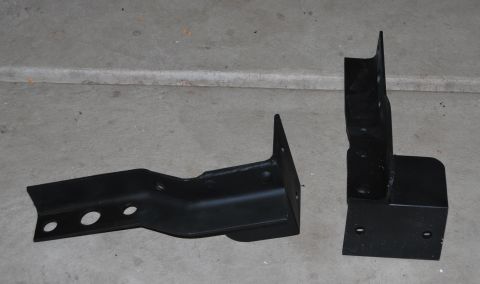2002 Ford Ranger - mounting brackets