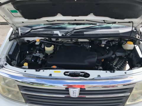 2002 Nissan Quest “Elgrand APE50”