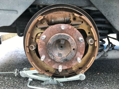 2002 Nissan Quest “Elgrand APE50”