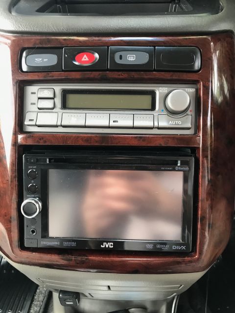 2002 Nissan Quest “Elgrand APE50”