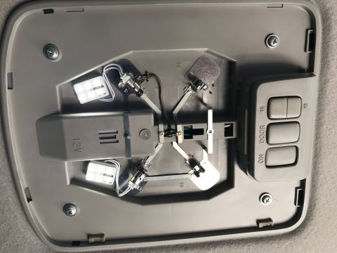 2002 Nissan Quest “Elgrand APE50”