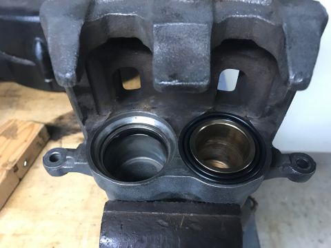 2002 Nissan Quest “Elgrand APE50”