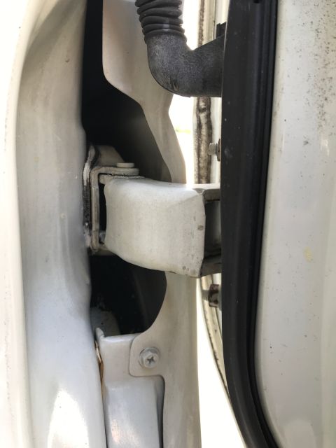 2002 Nissan Quest “Elgrand APE50”