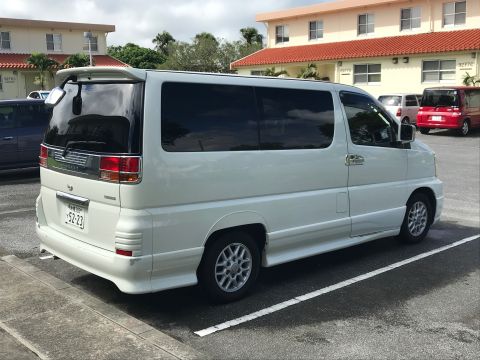 2002 Nissan Quest “Elgrand APE50”