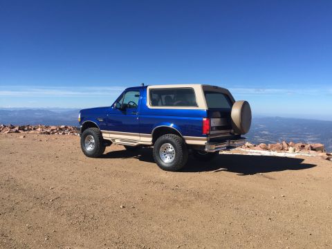 1996 Ford Bronco photo