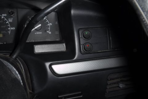 1992 Ford Bronco - New switches to control the front and rear bumper lights.