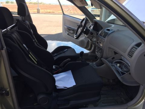 2001 Hyundai Accent photo
