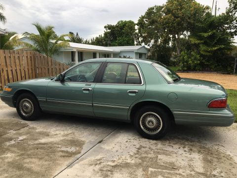 1997 Mercury Grand Marquis photo