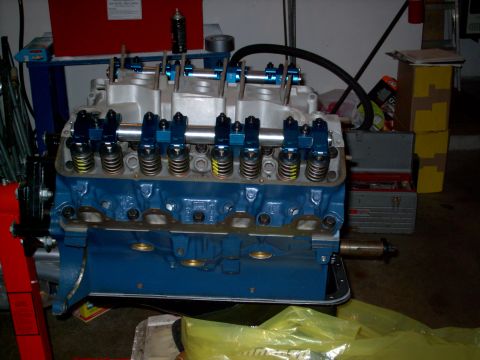 1986 Ford Bronco - 428 engine stand