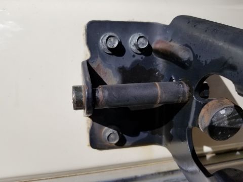 1995 Ford Bronco - Since this sleeve isn't available, I just turned each piece around so the strike area is unworn. [url=https://www.supermotors.net/vehicles/…