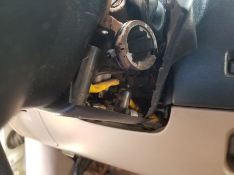 1995 Ford Bronco - While changing the shifter boot, I zip-tied the key-in contact. [url=https://www.supermotors.net/registry/2742/83591-2] https://www.supermo…