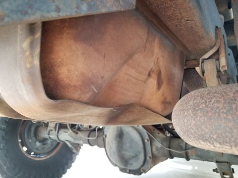 1995 Ford Bronco - There are several substantial dents in the tank skidplate, and it might be touching the tank. [url=https://www.supermotors.net/vehicles/reg…