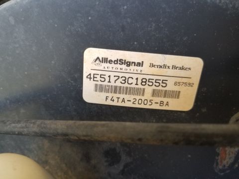 1995 Ford Bronco - OE brake booster Allied Signal/Bendix 4E5173C18555 657592 F4TA-2005-BA