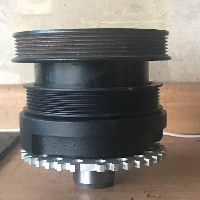 Crankshaft pulley with timing gear, black and silver