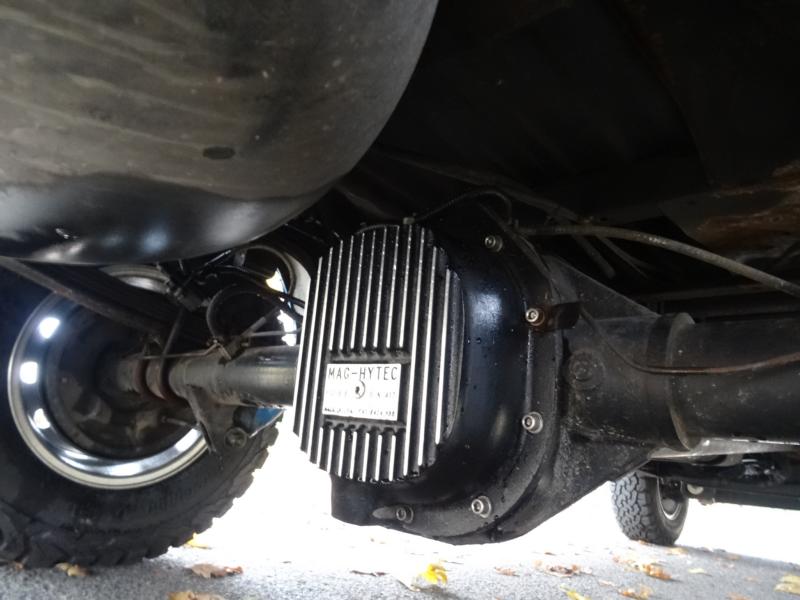 MAG-HYTEC differential cover on rear axle