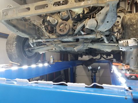 2004 Land Rover Land Rover - To free up my flashlight hand, I added these 110VAC LEDs to the lift. They're attached to flexible plastic so they won't break off if bumpe…