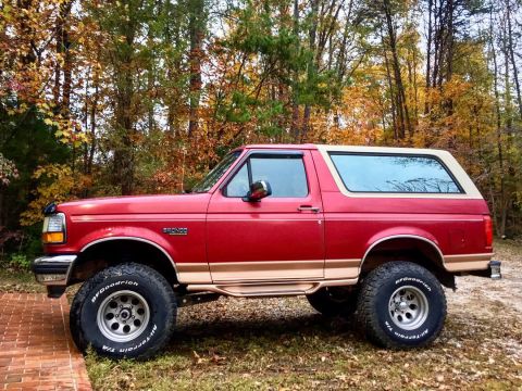 1995 Ford Bronco - Last bath and pictures with the old bumpers.