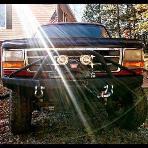 1995 Ford Bronco - D-rings installed... with sun glare ðŸ˜Ž