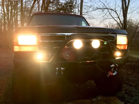1995 Ford Bronco - Spots & Fogs installed