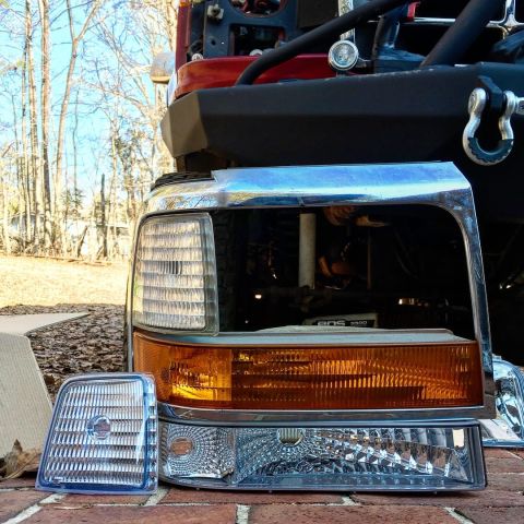 1995 Ford Bronco - New headlights
