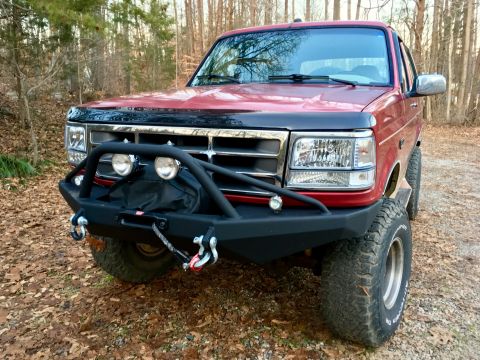 1995 Ford Bronco - Front end facelift finished