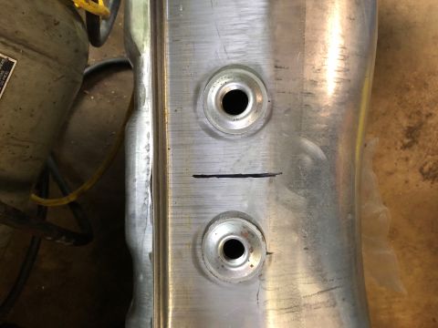 1981 Ford LTD - My gas tank had a bunch of rust in it so I bought a new tank. Since I had a new tank I took the opportunity to add some fuel feed fittings…