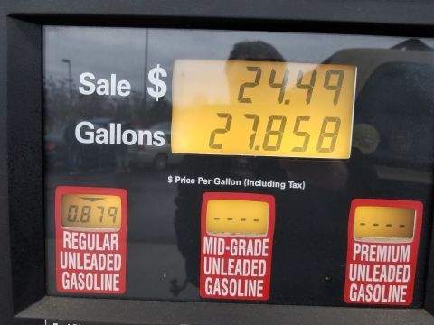 1983 Ford Bronco - Eventually, I got 33 gallons for $29.