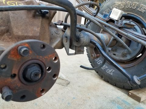 1983 Ford Bronco - Including the Bronco-specific 7-degree shims, the spring angle is about 19 degrees from the pinion (using an iGaging AngleCube Digital Leve…