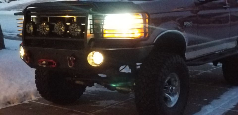 1997 Ford F-250 front end with aftermarket bumper and lights