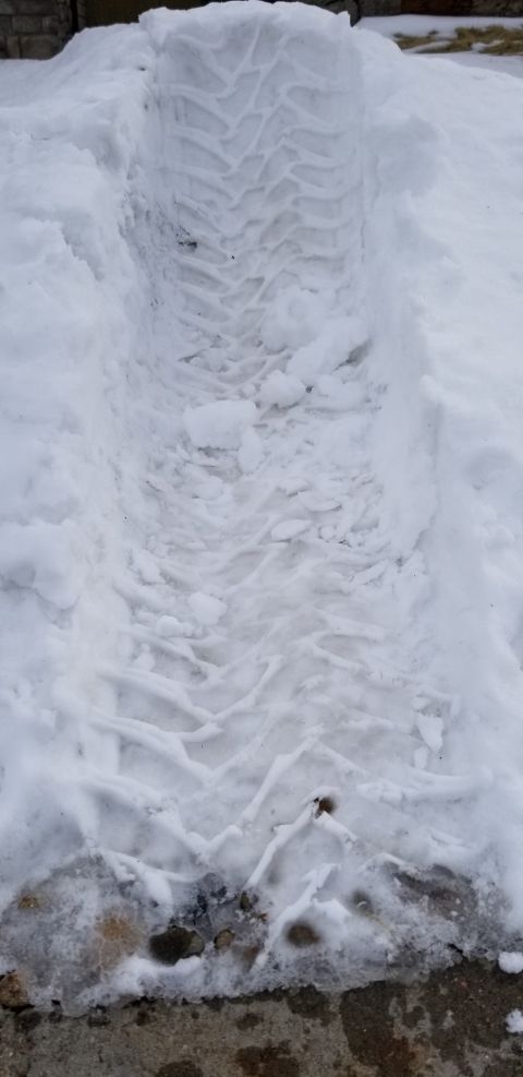 1996 Ford Bronco - tire track