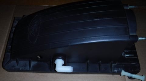1992 Ford Bronco - Added a barb to the MAF air box to run the York's suction port to it, instead of the breather filter.
