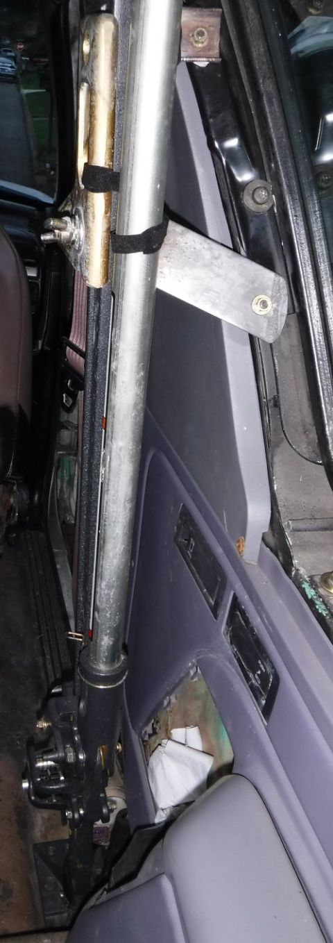 1992 Ford Bronco - Hi-Lift mounted.