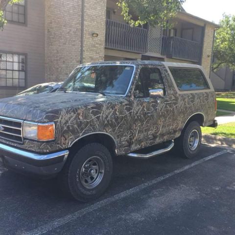 1989 Ford Bronco photo