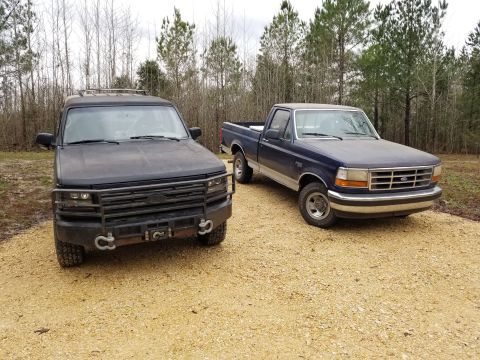 1995 Ford F-150 - After a decade, it's back at about 180Kmi. And it needs a lot of work... The Bronco is still doing well, despite chewing up some transfer c…